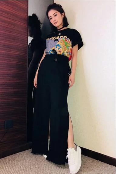 麦昆鞋angelababy,亚历山大麦昆小白鞋为什么很硬