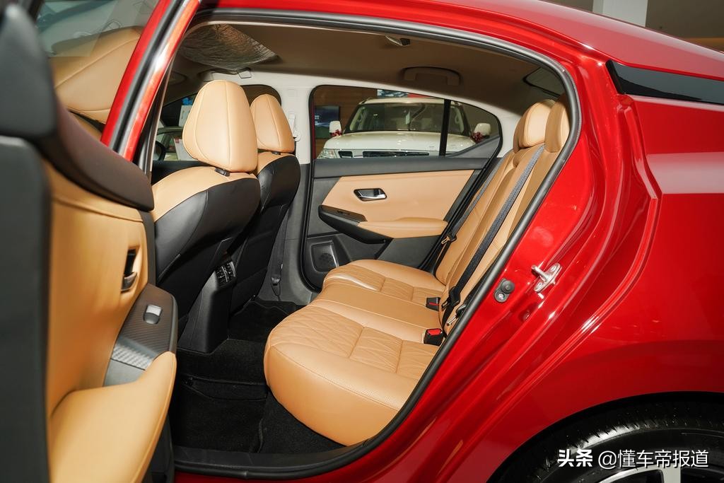 新款轩逸内饰比经典好很多吗,轩逸经典1.6l122马力动力到底怎样