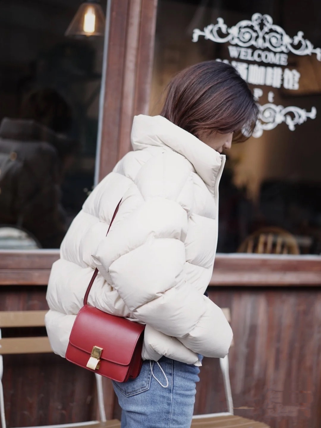 羽绒服洗完毛一坨,羽绒服洗完后一坨一坨的怎么恢复