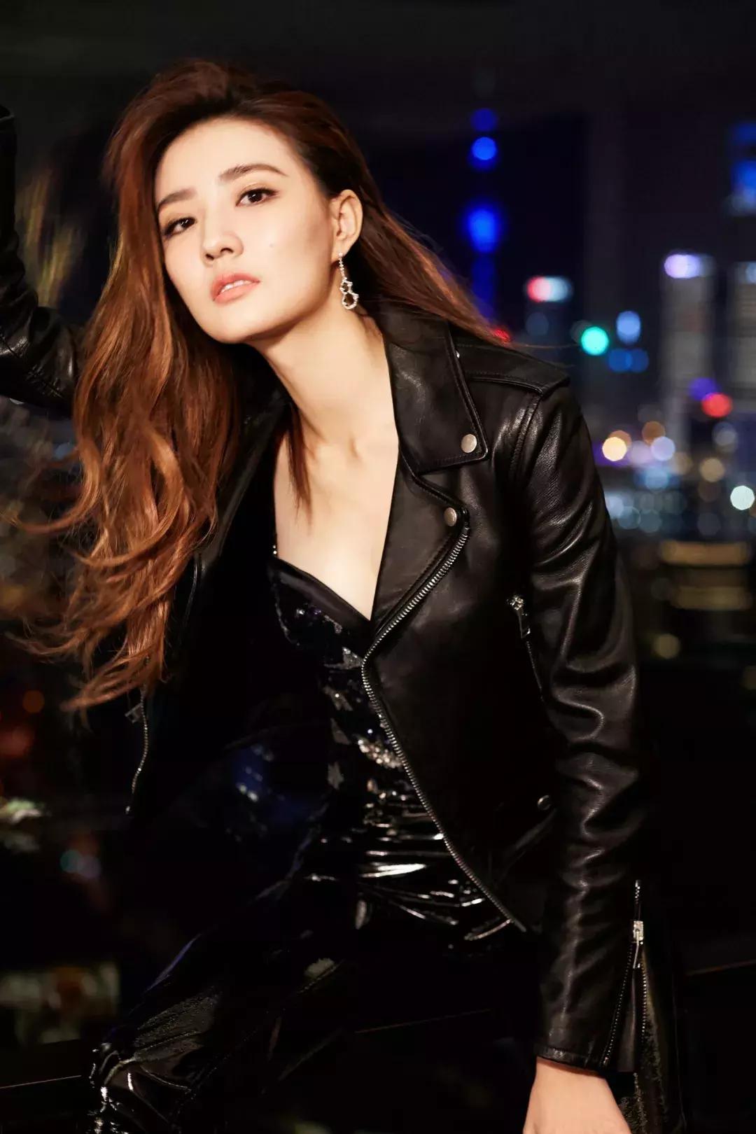 徐璐推荐一款平价精华,徐璐安利面霜