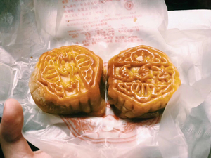 长沙巢娭毑月饼黄牛抬价销售调查,长沙月饼巢娭毑价格