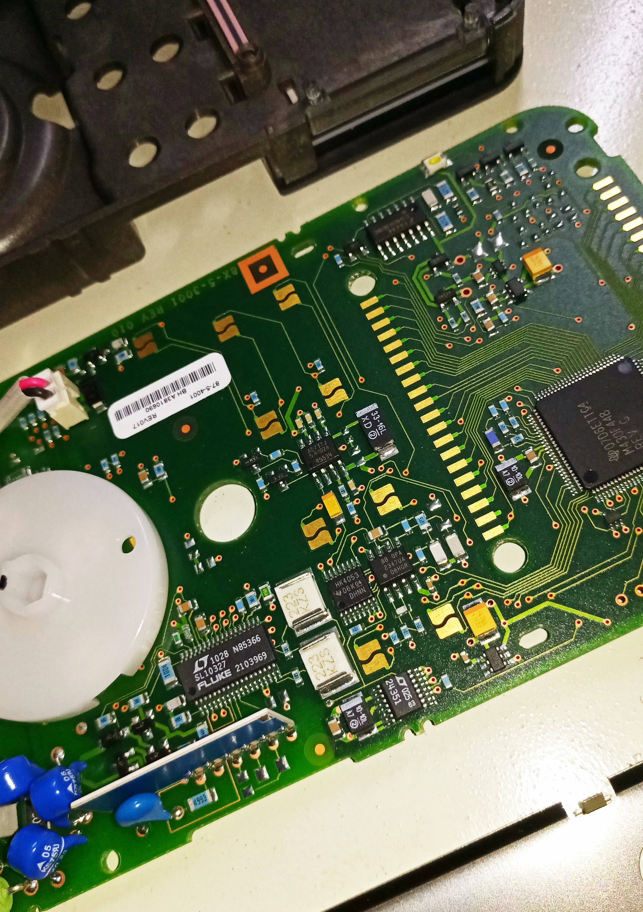 福禄克2万多万用表,福禄克87v拆解