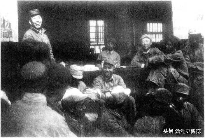 人民解放军第二军首任军长*震王**