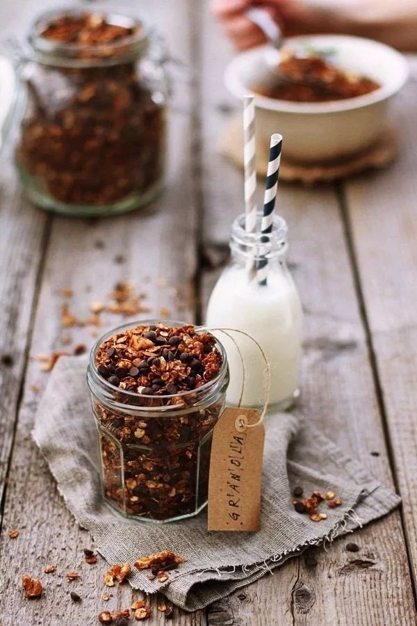 关于牛奶的这些知识你真的了解吗,牛奶虽好哪10类人不宜喝牛奶