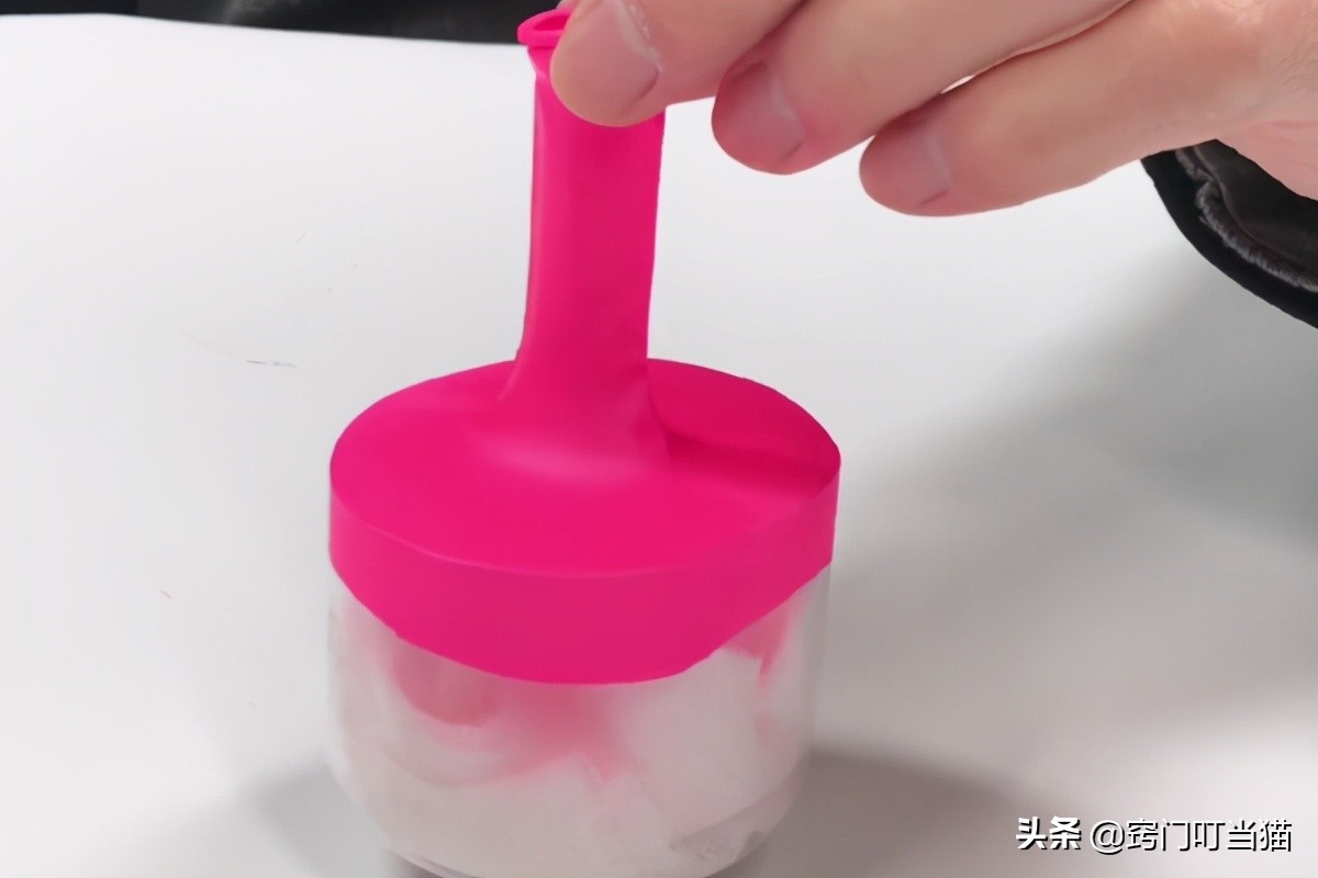 塑料瓶上套气球,如何自制水桶过滤器