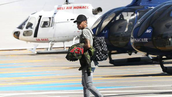 内马尔豪华生活,内马尔生活奢靡