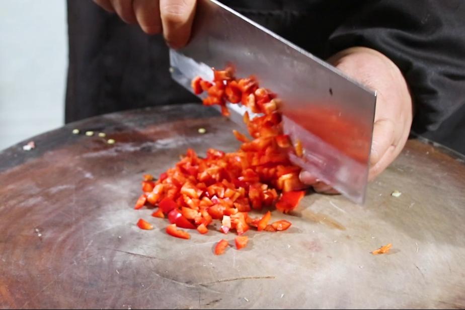 西红柿金针菇怎么做菜才好吃,西红柿金针菇的做法好吃又简单