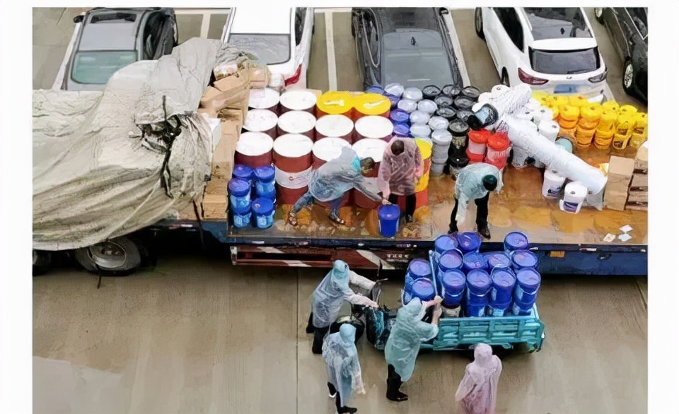 网上买假机油事件,打击假机油网购成重灾区