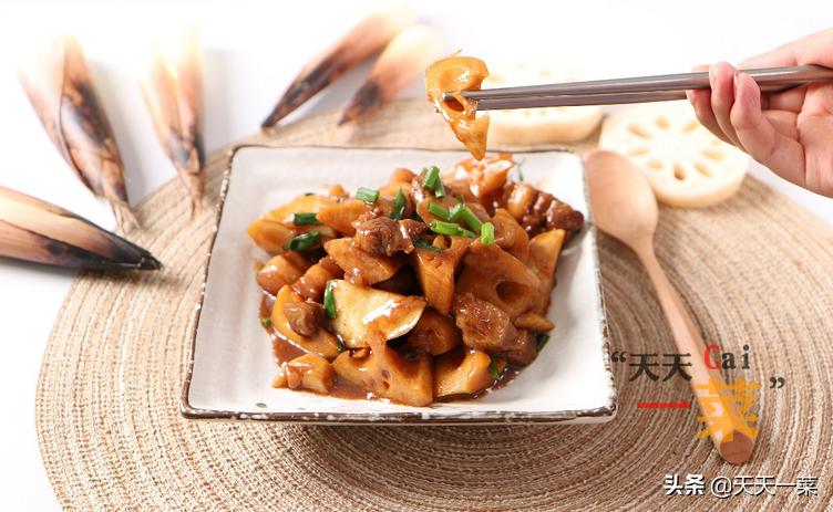 竹笋烧肉什么时候放竹笋最好,莴笋和竹笋一起烧肉怎么烧更好吃