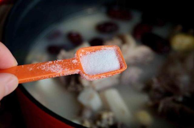 鸡汤怎么炖不老,鸡汤如何炖不堵奶