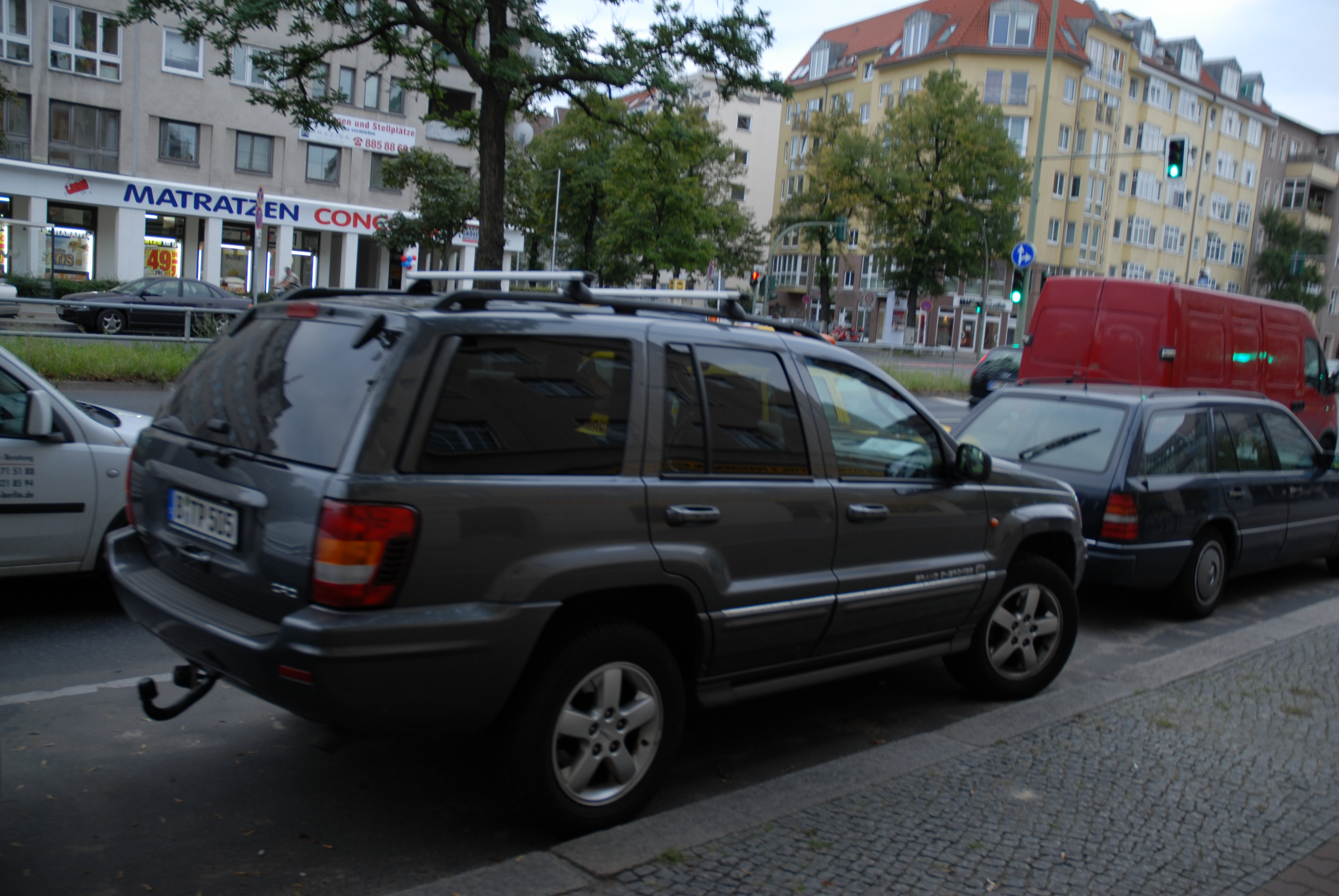 在国内生不逢时的第二代大切诺基WJ，还记得他么？他陪我走遍天涯