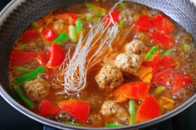 丸子这样炸外酥里嫩家人都夸好吃,丸子怎样才弹牙