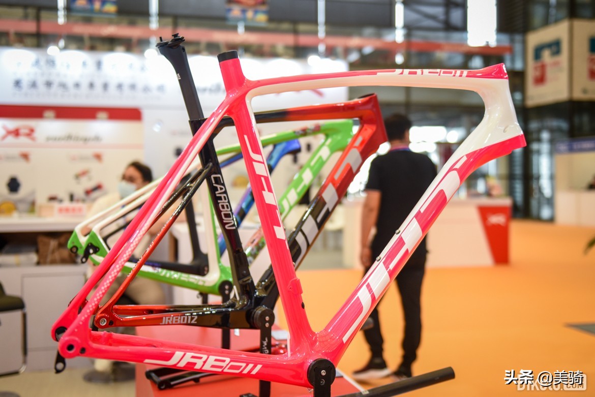 上海自行车展会2023凤凰自行车,奇妙的自行车