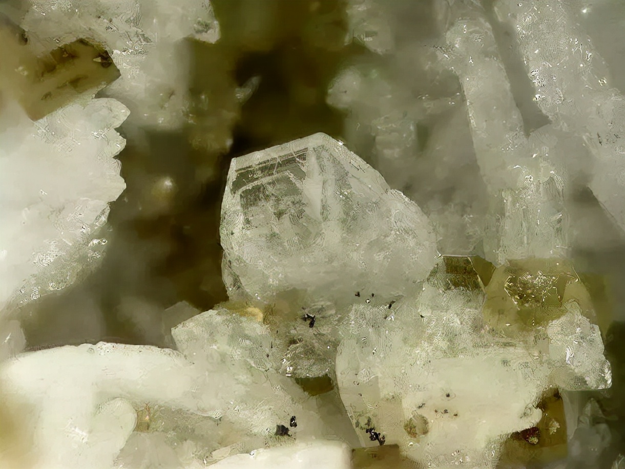 宝石对应的矿物种类及其详细信息,天然宝石鉴别最简单方法