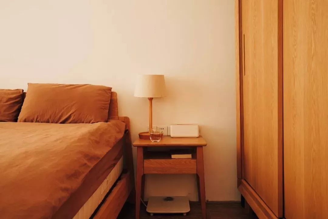 90后花9000元爆改老房子,90后夫妻精心改造精装房