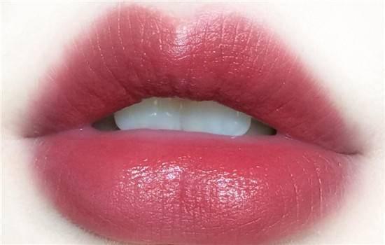 美妆博主测评口红总价,美妆测评博主排行榜前十名唇膏