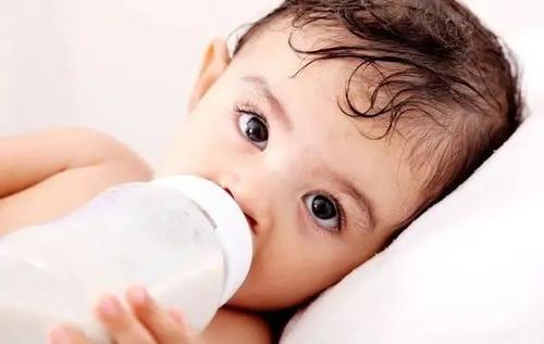 婴儿学饮杯小容量,婴儿学饮杯质量注意事项