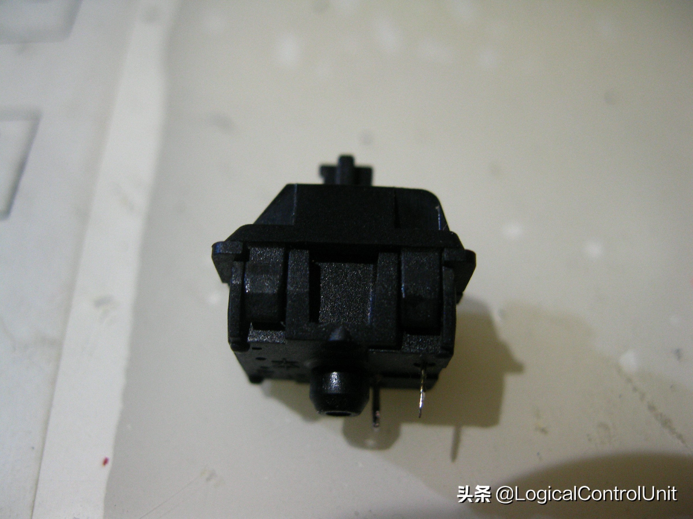 机械键盘按键不灵是轴体还是键帽,键盘按键不灵敏怎么解决