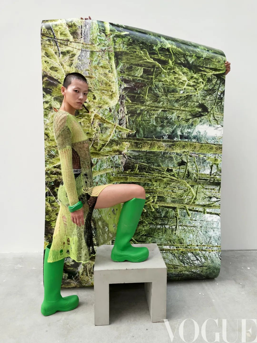 为什么卡戴珊喜欢穿皮衣,卡戴珊紧身衣对身体有危害吗