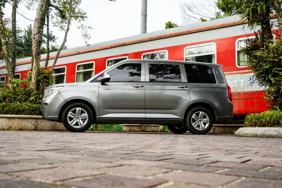 五菱宏光名不虚传,五菱神车果然优秀