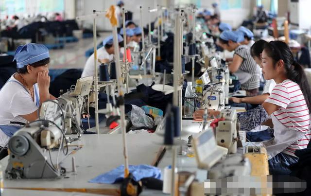 广州制衣厂月入2万,广东缝纫工厂工资12000元