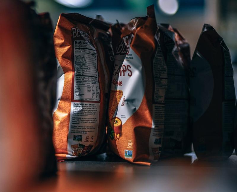 活了70年才知道薯片的正确吃法,你们最爱吃的薯片是怎么做成的