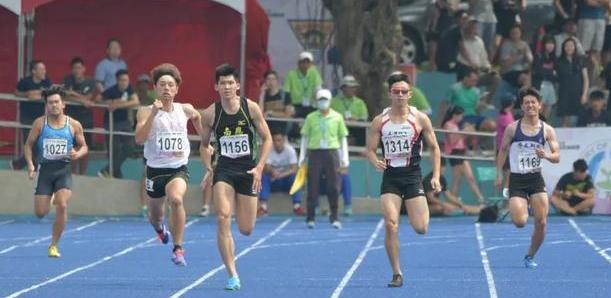 运动员穿紧身裤重要性,为什么职业运动员都喜欢穿紧身裤