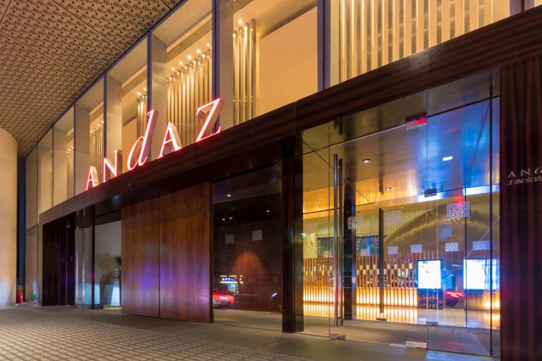 淮海路“红牌”倾城出动,回顾TA的精彩8小时