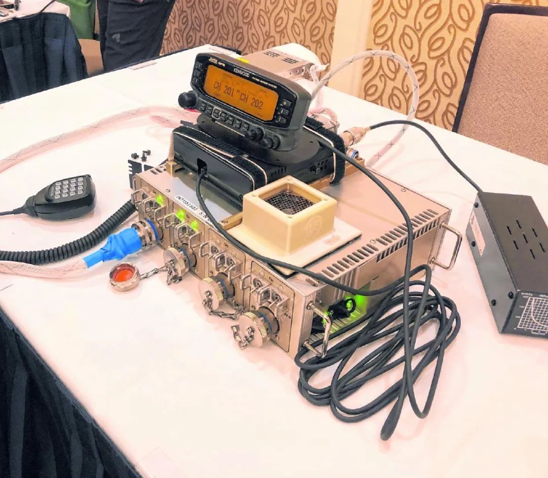 退休工程师致力于国际空间站上的短波无线电设备电源研究