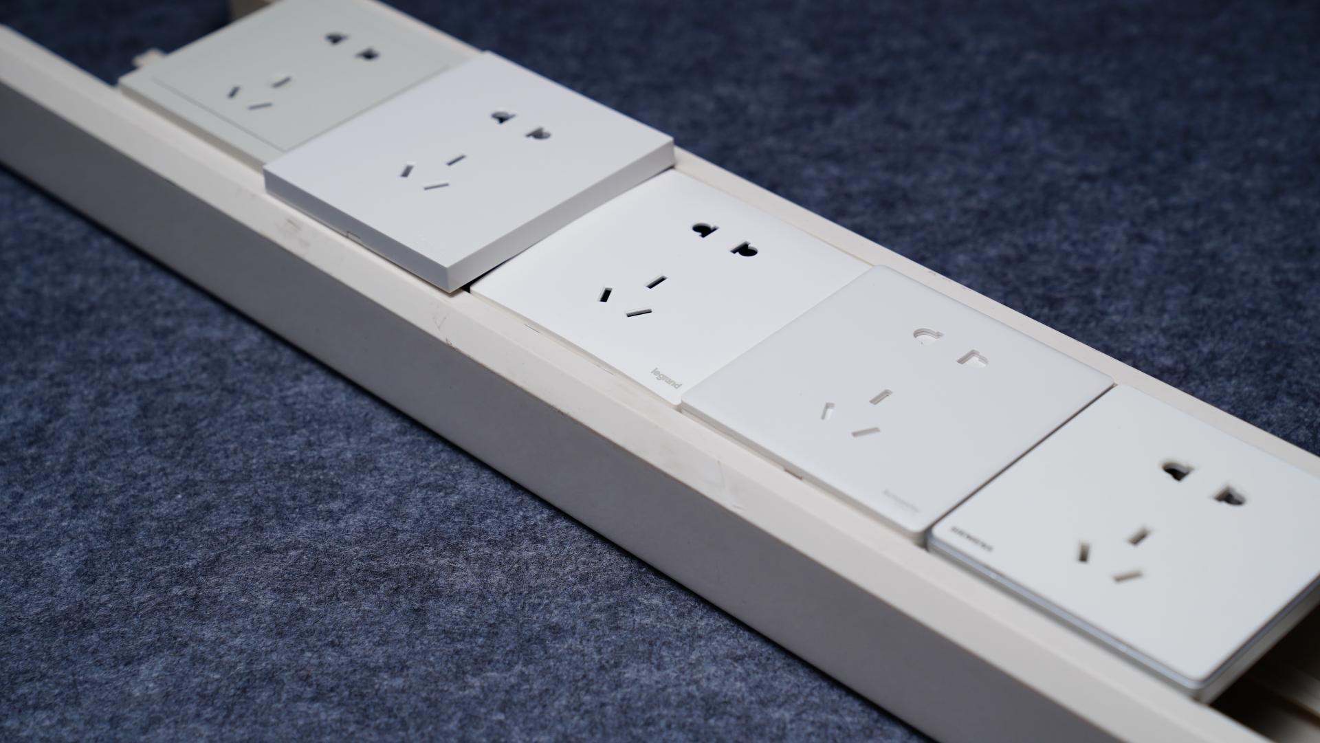 装修开关插座选择哪个品牌好,开关插座公认的哪个好