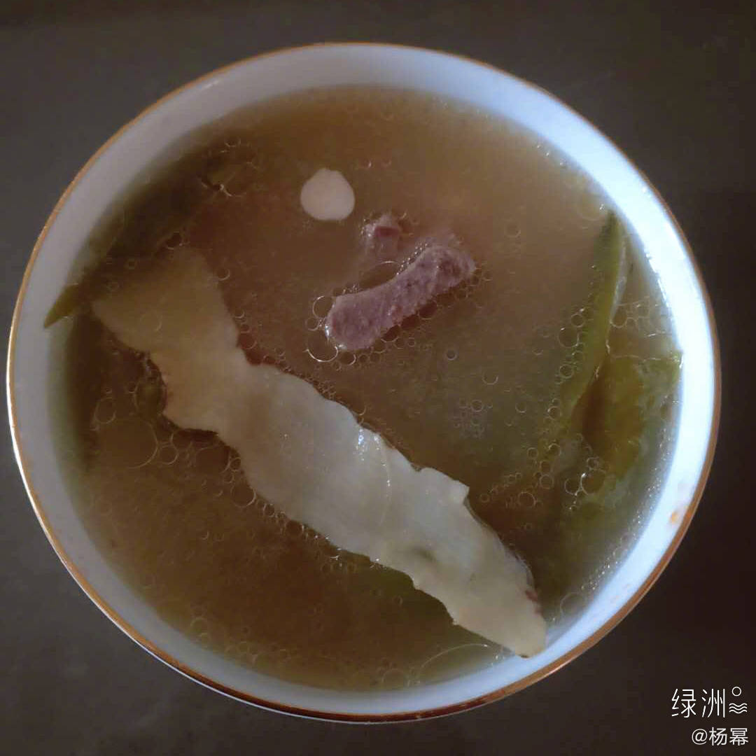 当归黄芪乌鸡补气血养生汤,当归党参黄芪花胶乌鸡汤做法