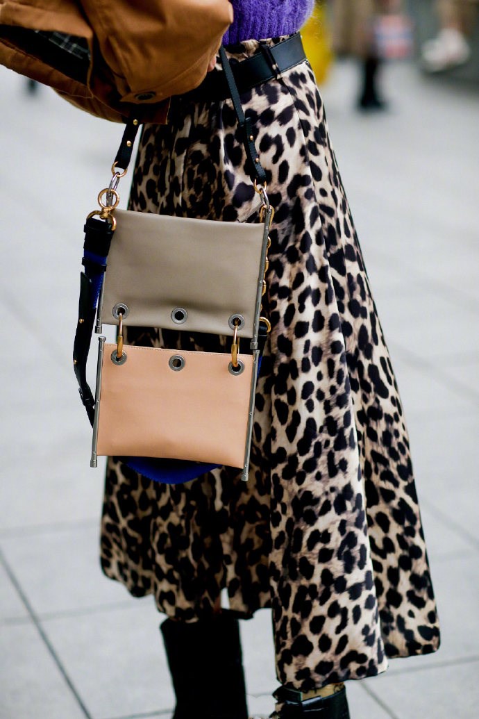 一个包解决不了的问题,一个包搞定不了的事情