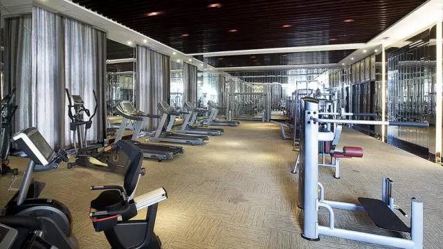 中秋爆惠！新会碧桂园549元=2大2小自助早晚餐+烤羊腿+西游儿童剧