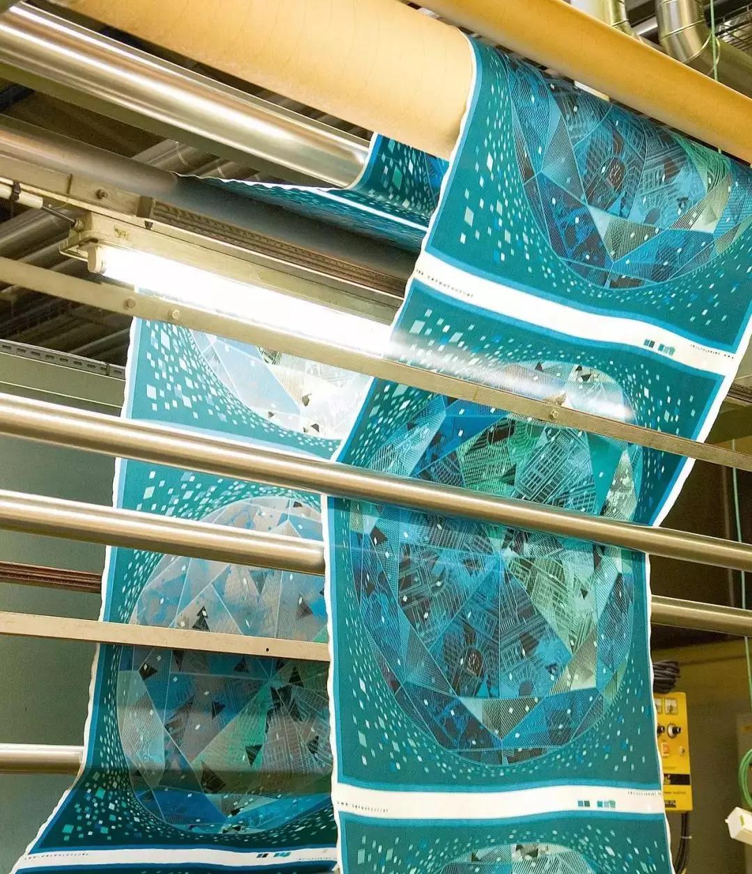 爱马仕丝巾90的一条多少钱,爱马仕400元一支