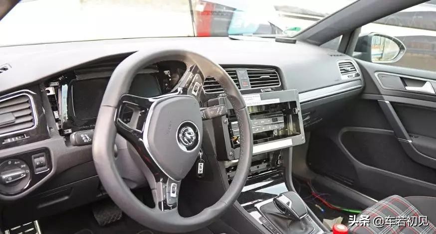 新2022款大众高尔夫8黑武士,大众高尔夫8代改件