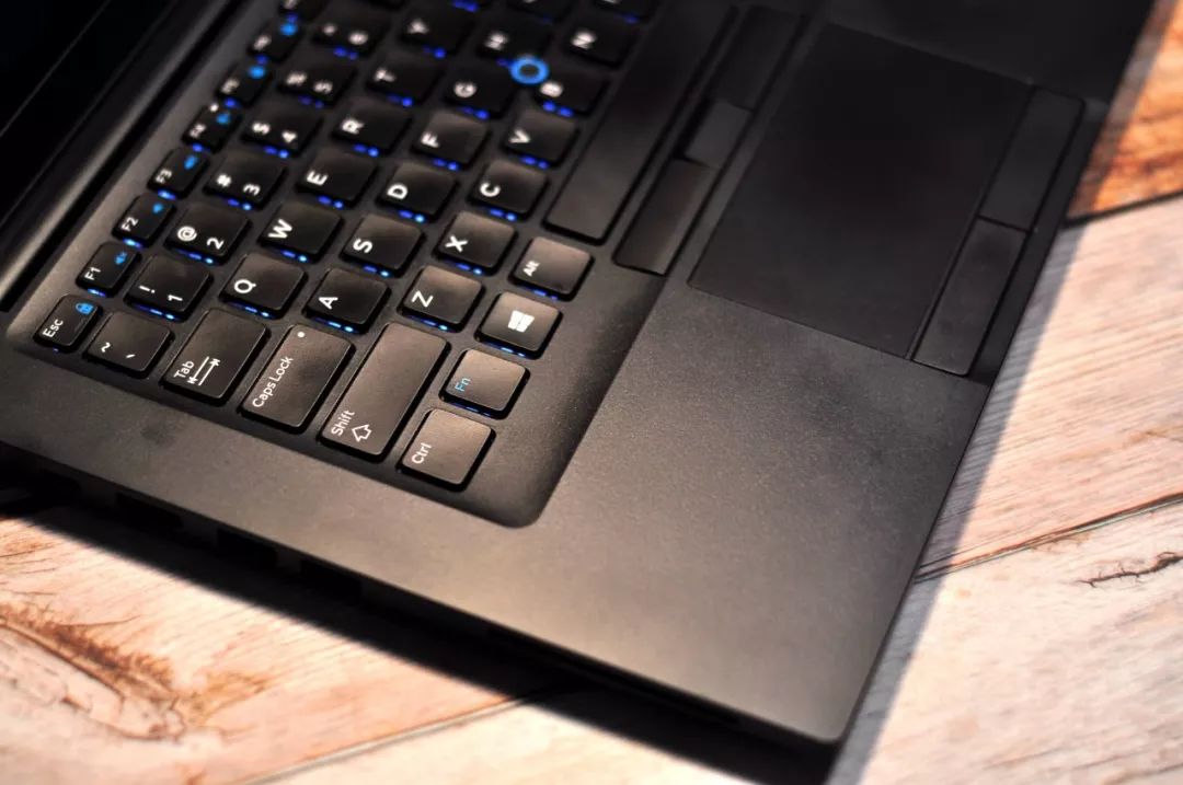 职场新人怎么选笔记本电脑,员工办公室怎么挑选电脑