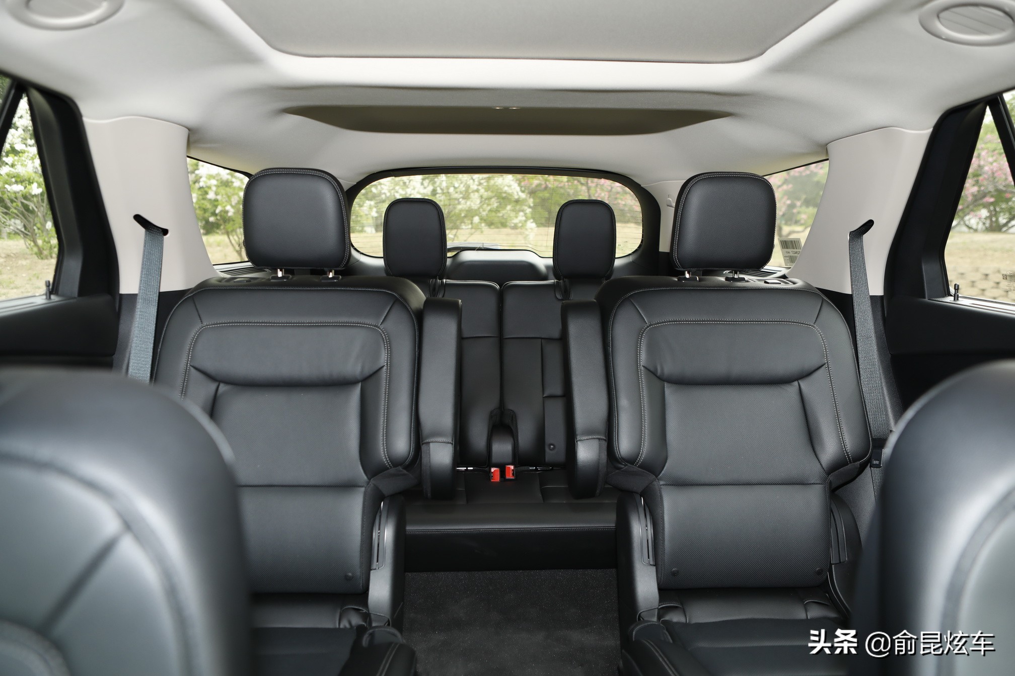 全新大七座suv福特探险者,帅气十足的性能轿跑suv