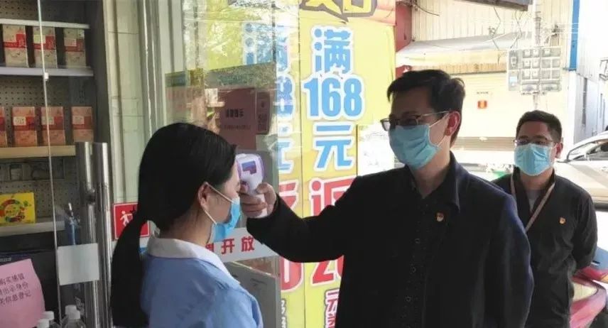 检察干警战疫,战疫一线检察干警冲在前