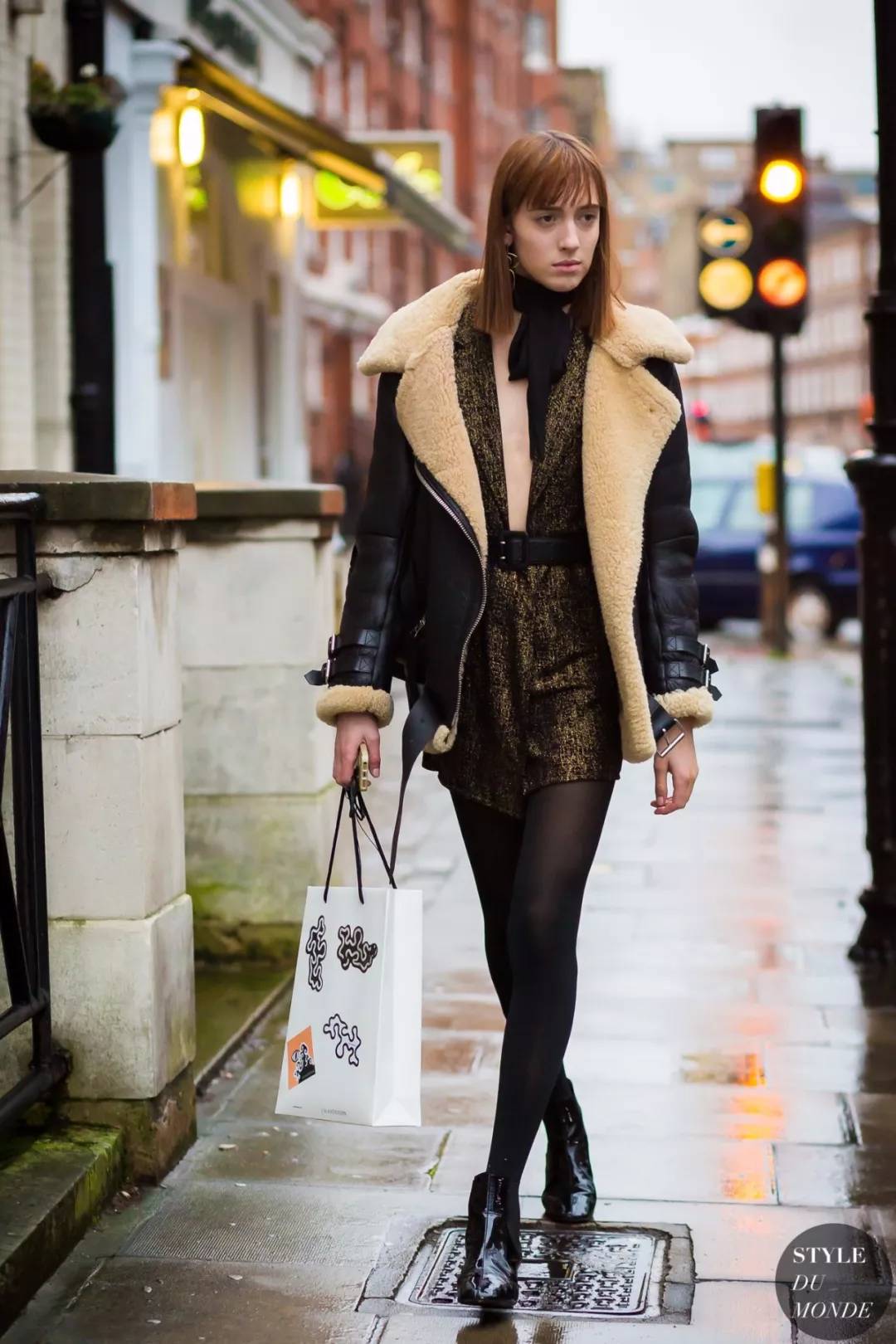 打底袜怎么挑,打底袜怎么挑选搭配才能摆脱俗气