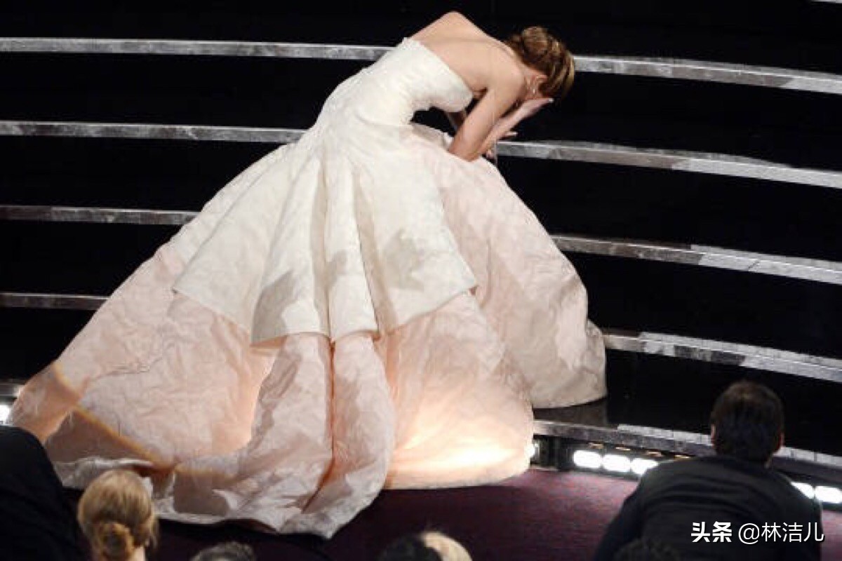 大表姐詹妮弗劳伦斯奥斯卡,奥斯卡颁奖典礼最佳女主角大表姐