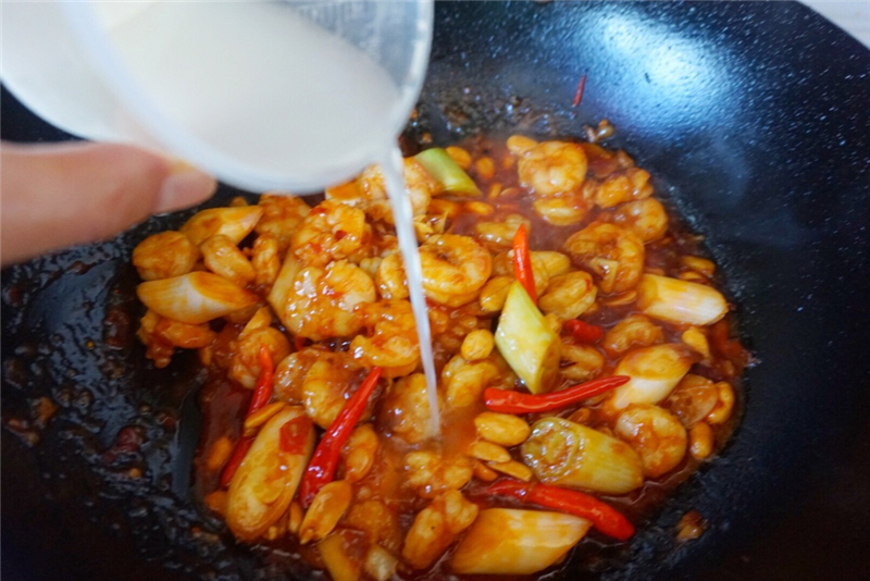 生粉和淀粉区别图文来了,大厨用的淀粉和生粉有啥区别