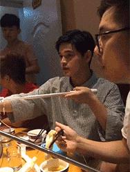 搞笑gif开心一刻单身也挺好,搞笑gif开心视频