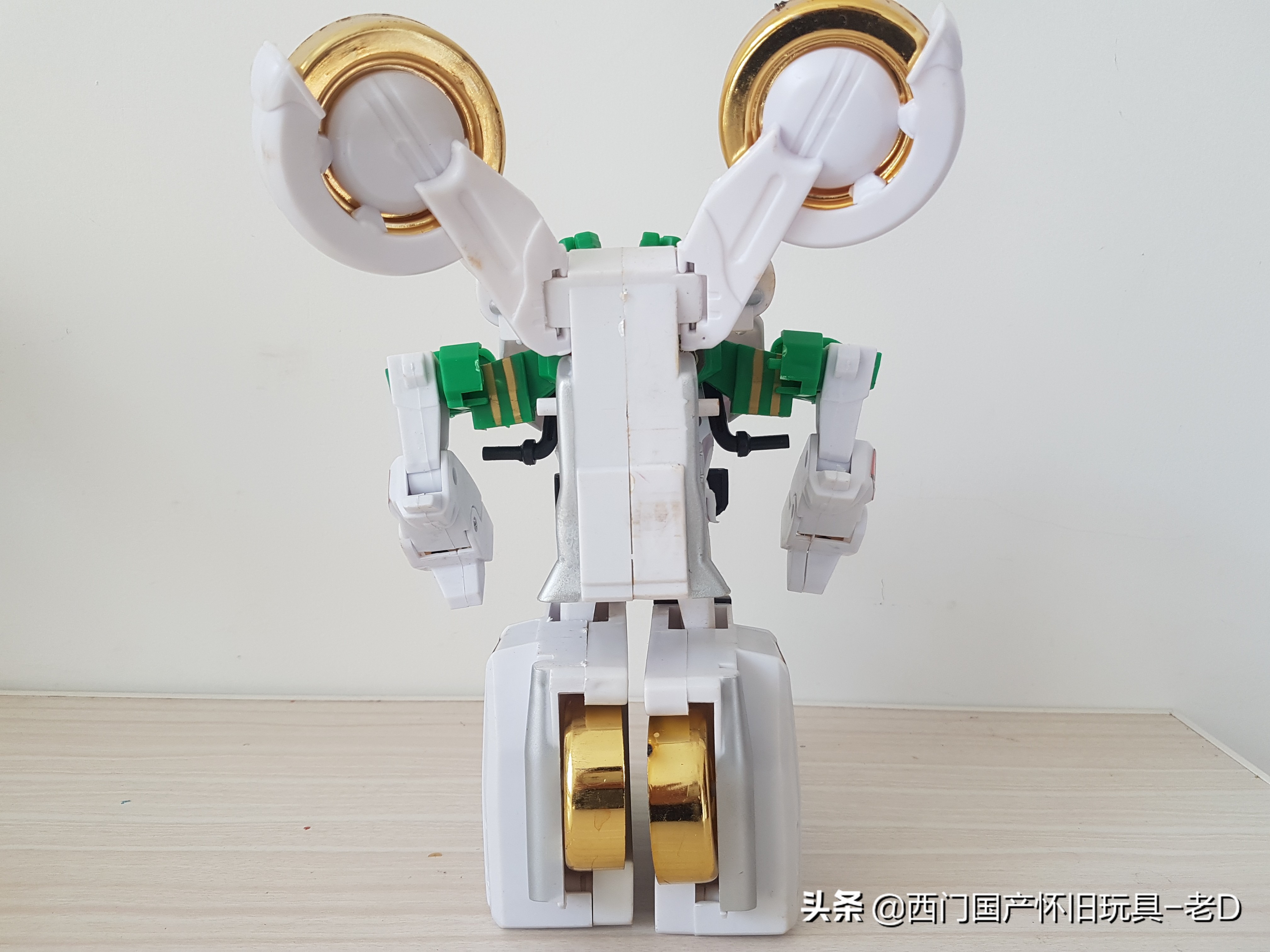 0022A勇者警察-骑士刑警DX-老D电镀放大