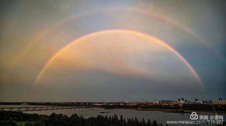 双彩虹映照下的绝美风景，洛阳奇特天象百年不遇