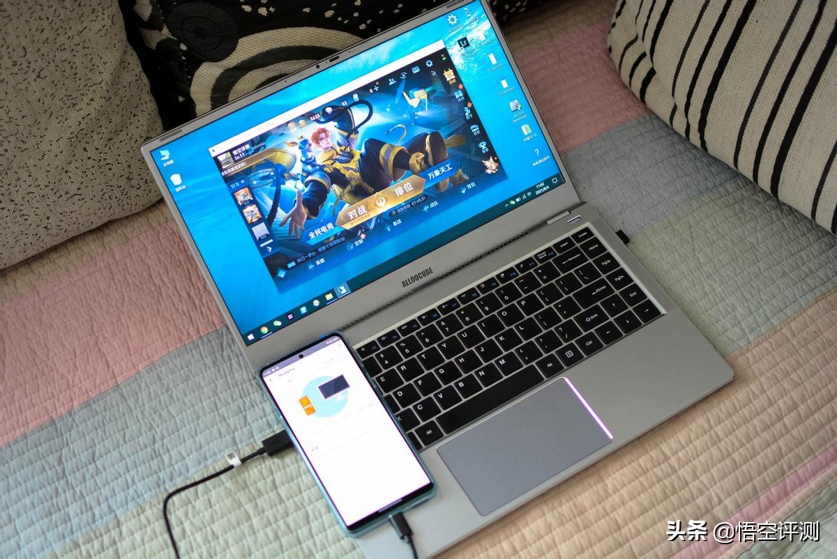 摩托罗拉edge轻奢版高通,摩托罗拉edges5g版屏幕