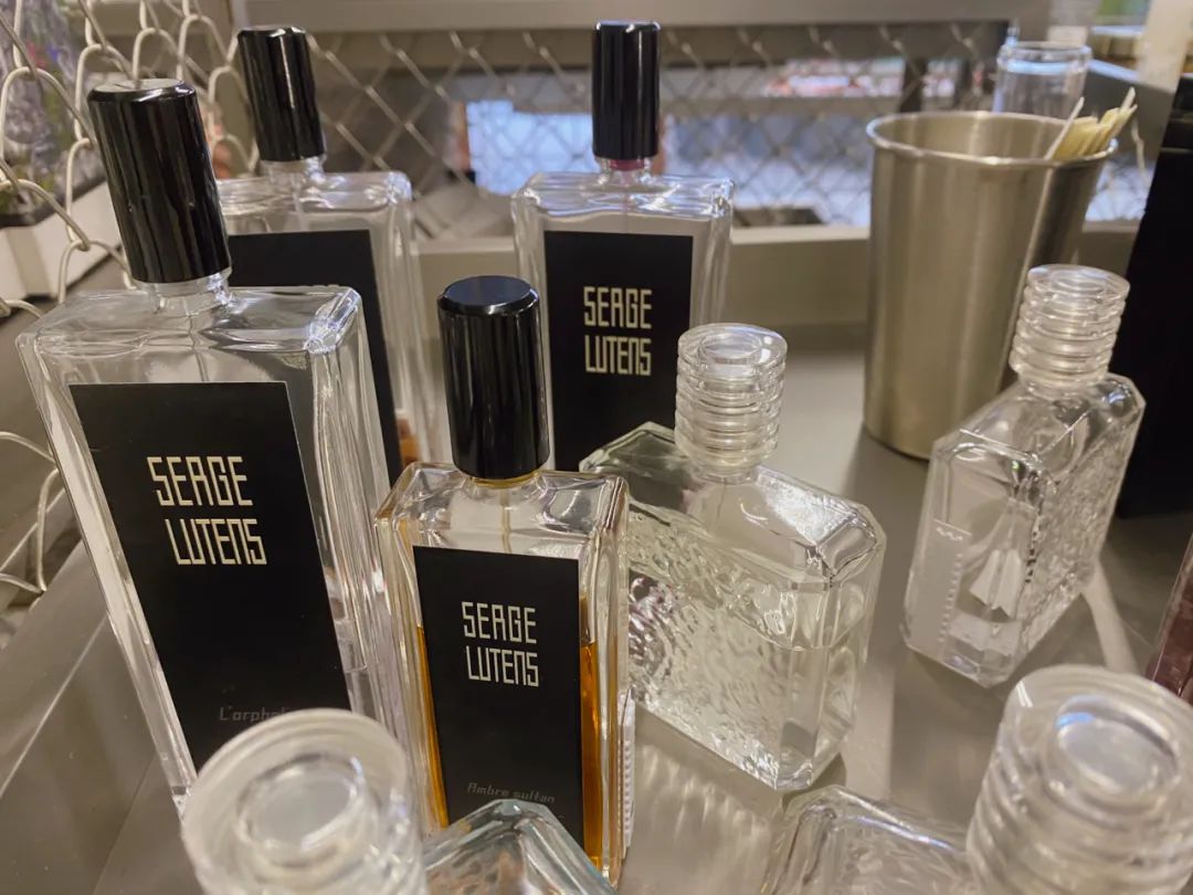 探店买化妆品,化妆品小样探店视频