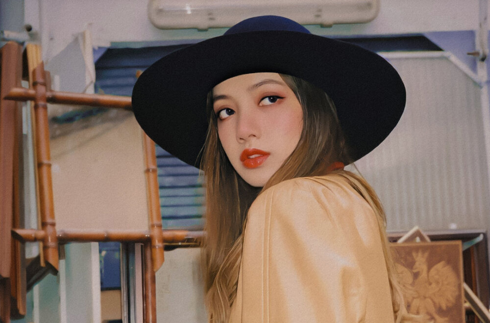 脸颊黑头毛孔粗大怎么去除最有效,改善毛孔黑头粗大的小窍门