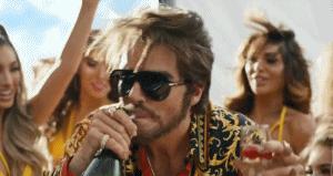 霉霉变身“男装大佬”：炮轰直男癌，开怼厌女症，一个字：爽