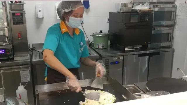 传统便利店的现状,传统餐饮实体店的困境