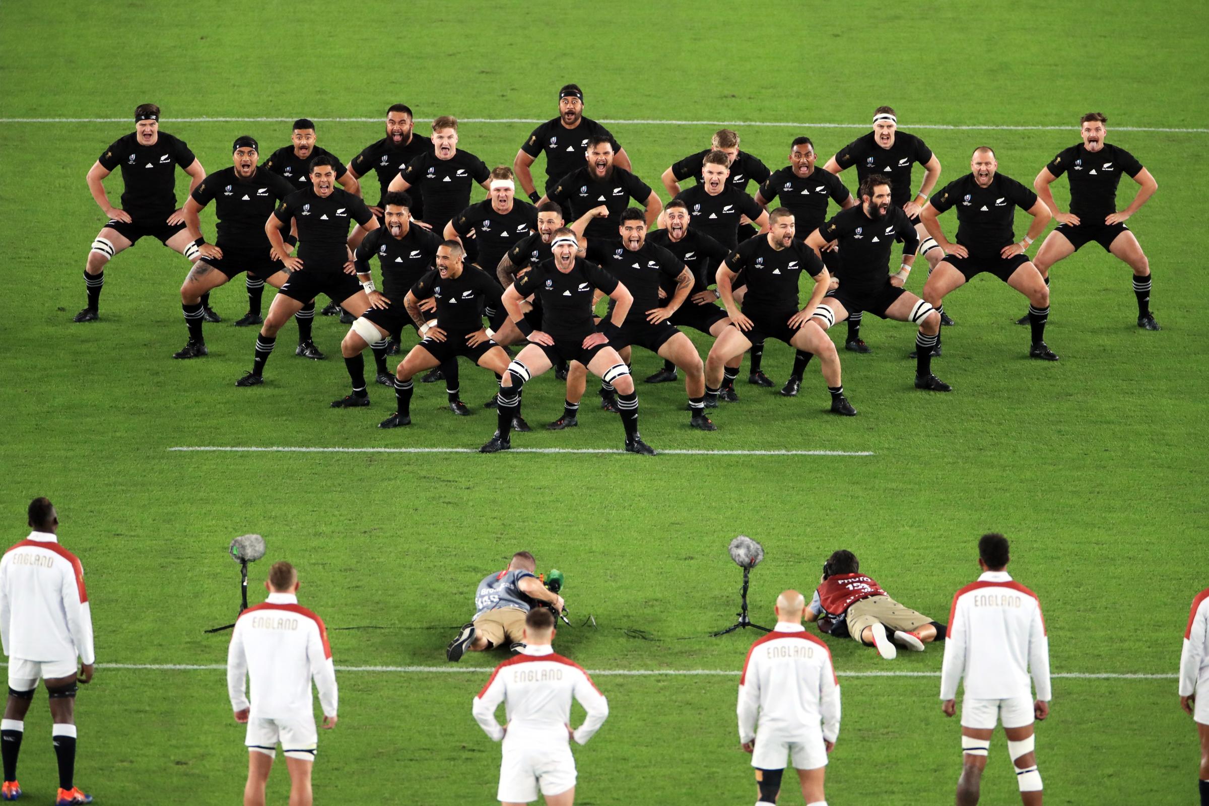 橄榄球的演化历史,橄榄球英式来历